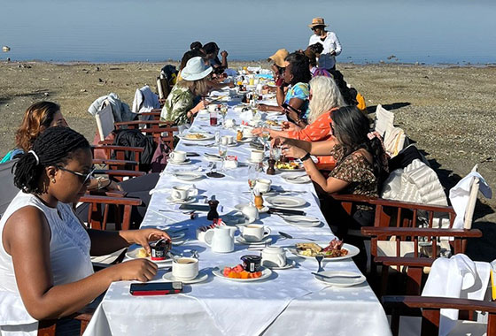 Kenya Lake Breakfast